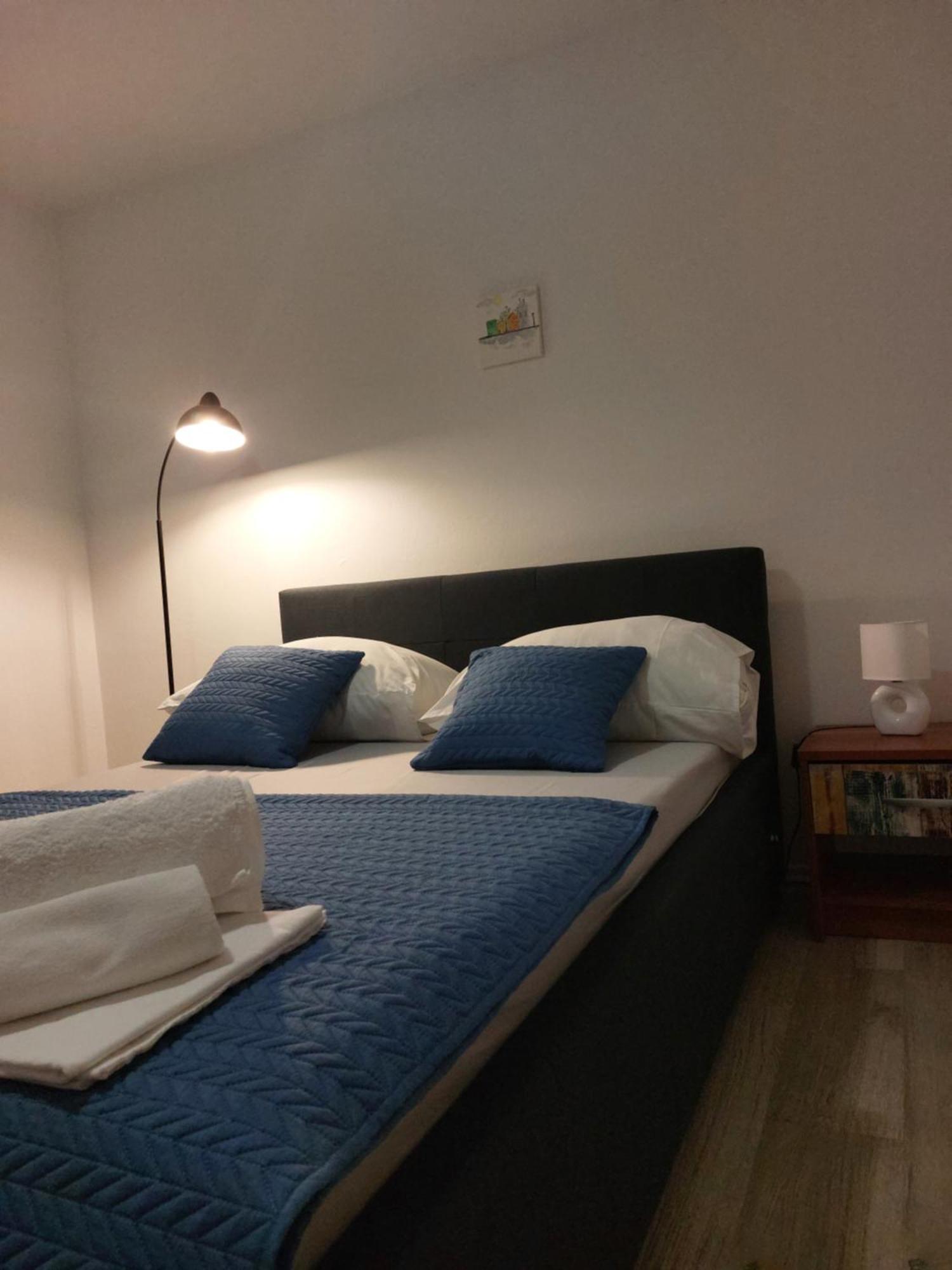 Apartment "None" Makarska Exterior foto
